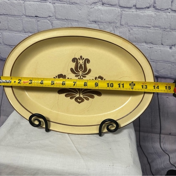 Vintage Pfaltzgraff Village Pattern Oval Ceramic Platter - Picture 3 of 4